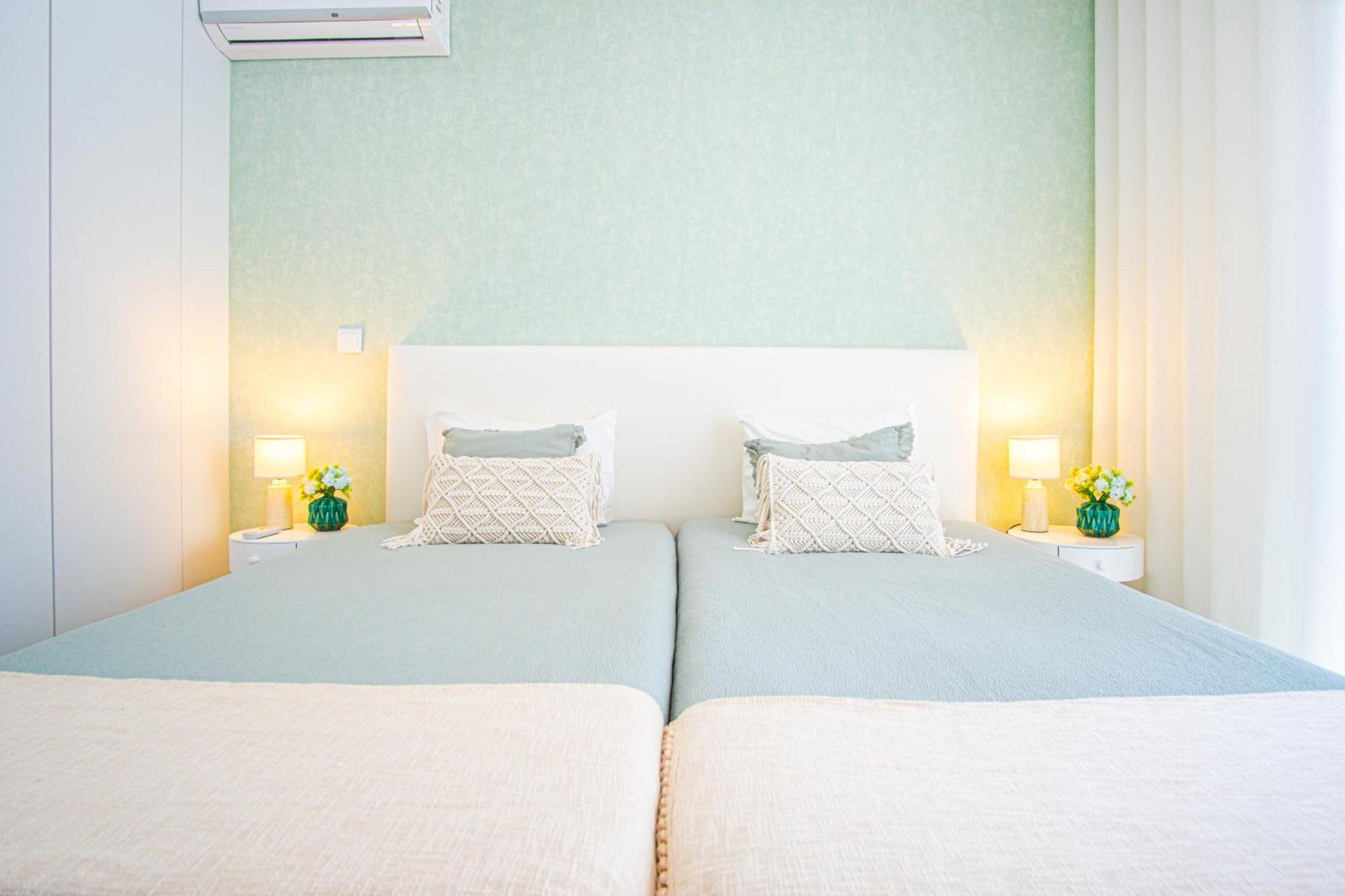 Iris Apartment Nazare Bagian luar foto