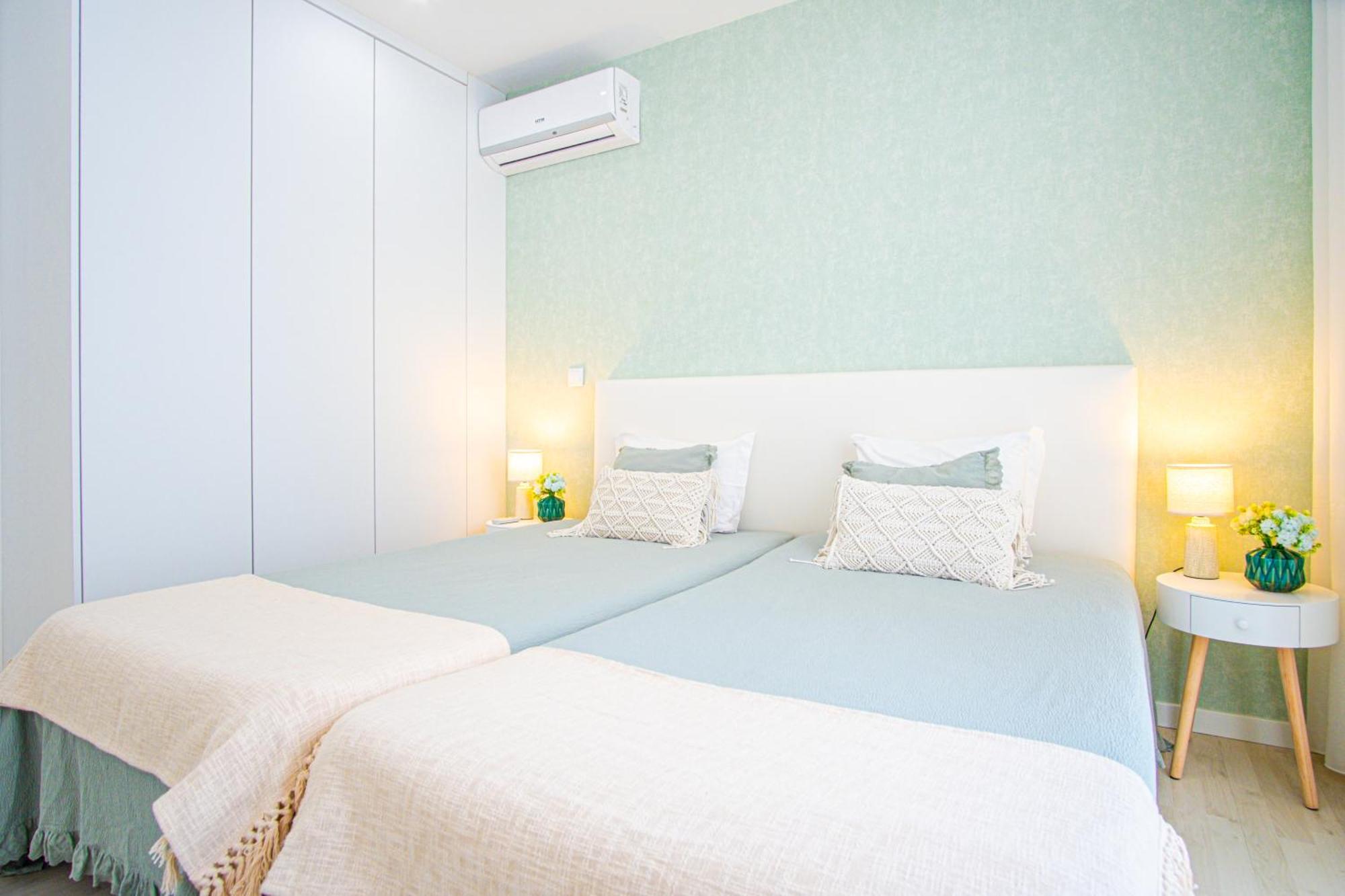 Iris Apartment Nazare Bagian luar foto
